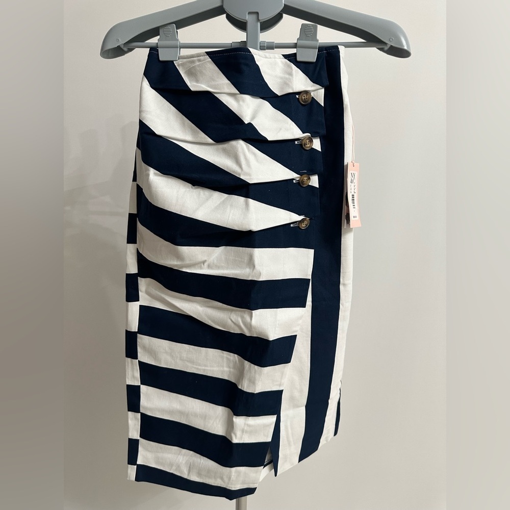 New York & Company Eva Mendes Navy Blue Striped Pencil Skirt NWT Size 4